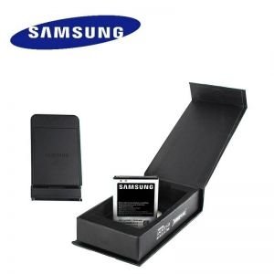 SSamsung EBH-1A2USB Extra Battery EB-F1A2GBU Kit plus external charger box i9100 i9105 (EU Blister)