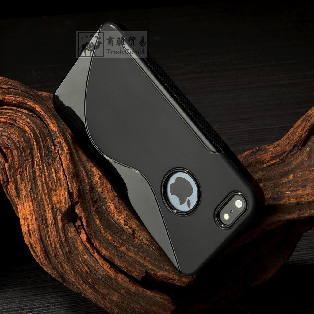 Apple iPhone 5 silicone back case cover S Line black maks