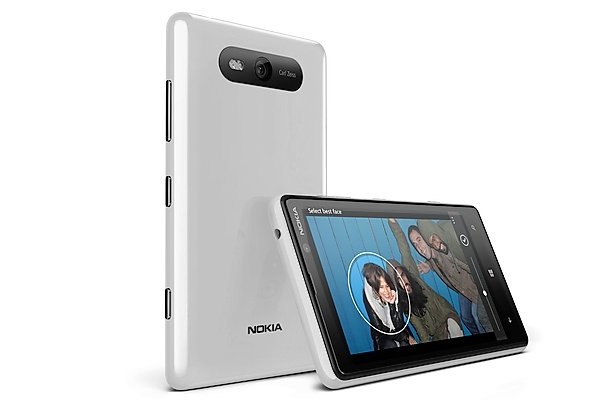 Nokia 820 Lumia White Windows 8 Phone